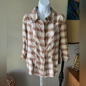 Vintage Wrangler Tan and White Plaid Button Down Shirt Size Large